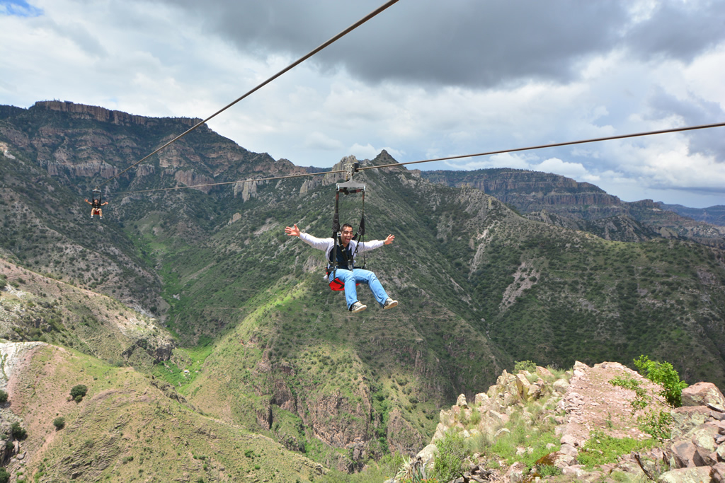ziplining.jpg
