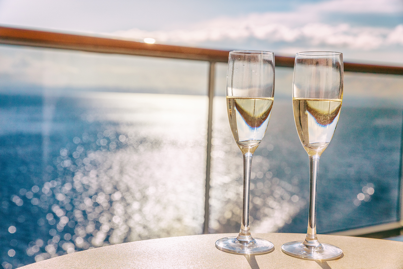 champagne-on-cruise.jpg