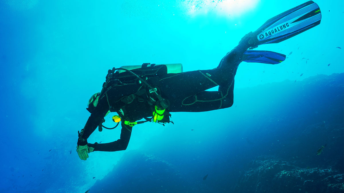 What-is-the-Skin-Squeeze-Effect-in-Diving.jpg