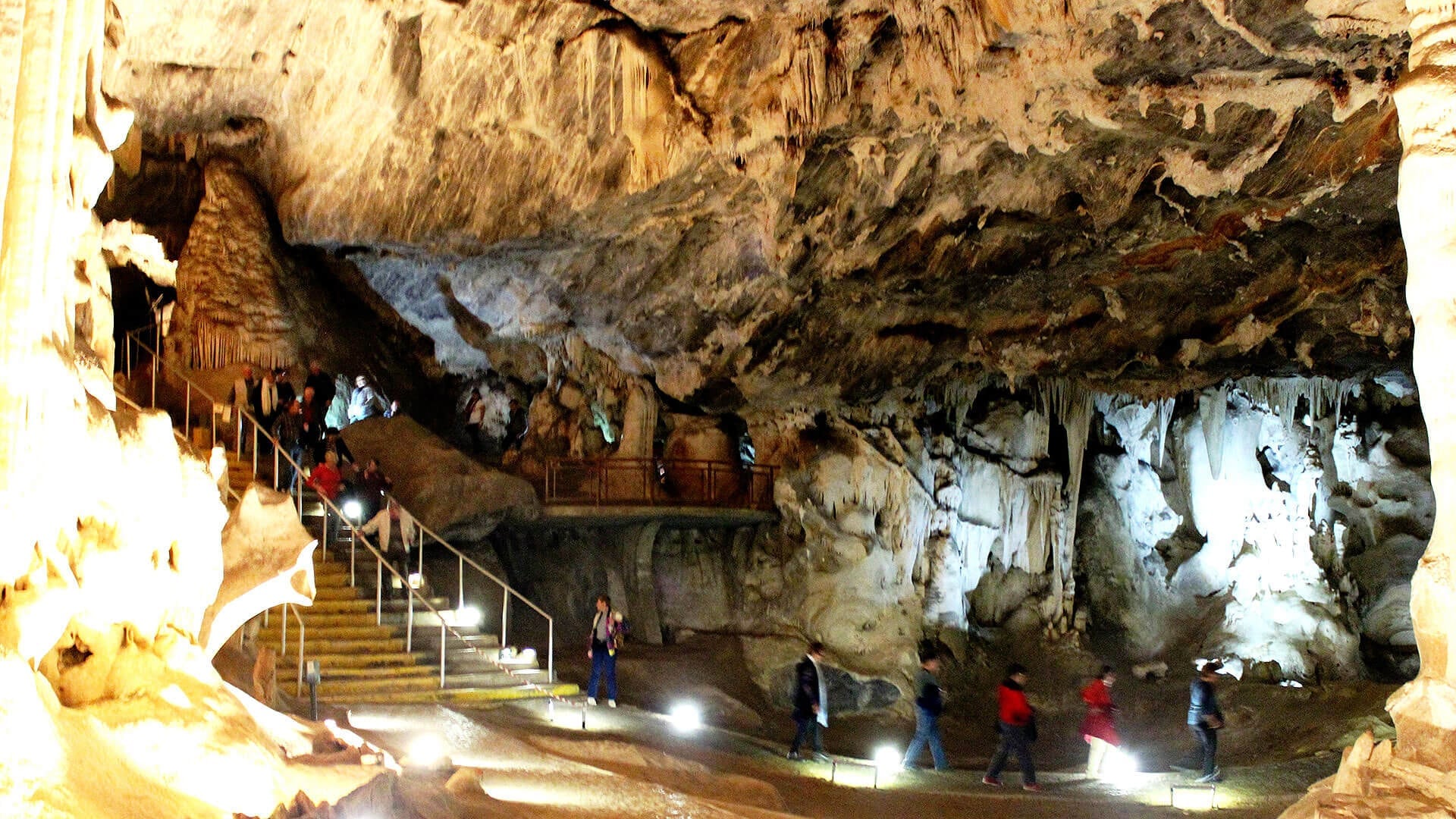cango-caves-2.jpg